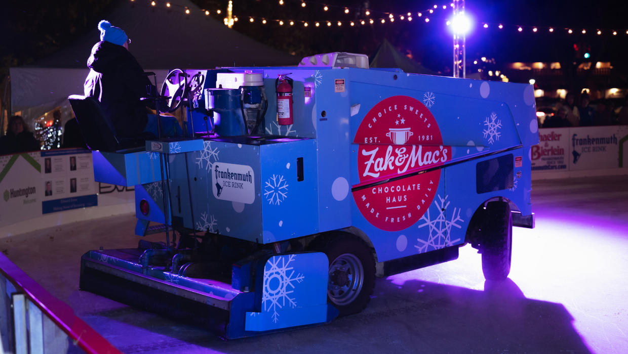 Frankenmuth Ice Festival 2025 Tickets Price Frankenmuth Ice Rink and Christmas Experience 2024 / 2025 | Oakland